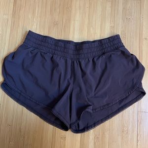 Lululemon shorts size 6